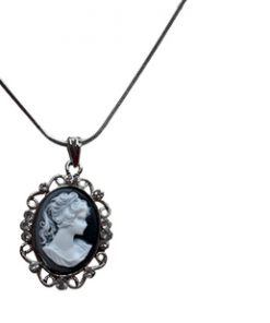 Necklace - Cameo Frame in Med