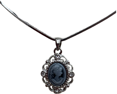 Necklace - Cameo Frame in small