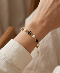 Clover Pearl Bracelet