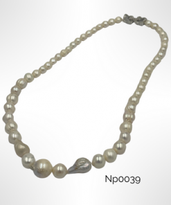 Pearl Necklace- 3 baroques with Natural pearls classic clip