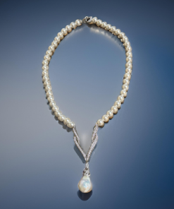 Shell  Pearl  baroque pendant Classic clip necklace or bracelet
