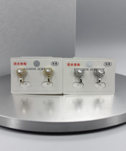 Clip Earring Natural Pearls size 4mm