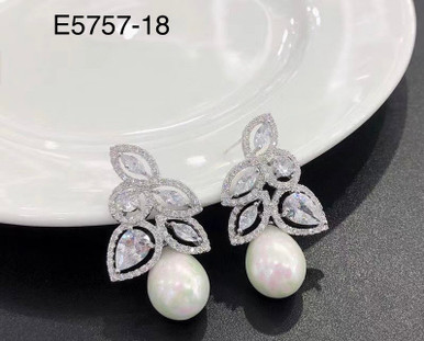 Cubic zirconia earring sterling silver post nice style hanger pearl