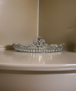 Tiara - oval and rhinestone row design with middle stone
