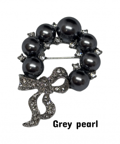 Brooch Wreath on Pearls  Ribbon style